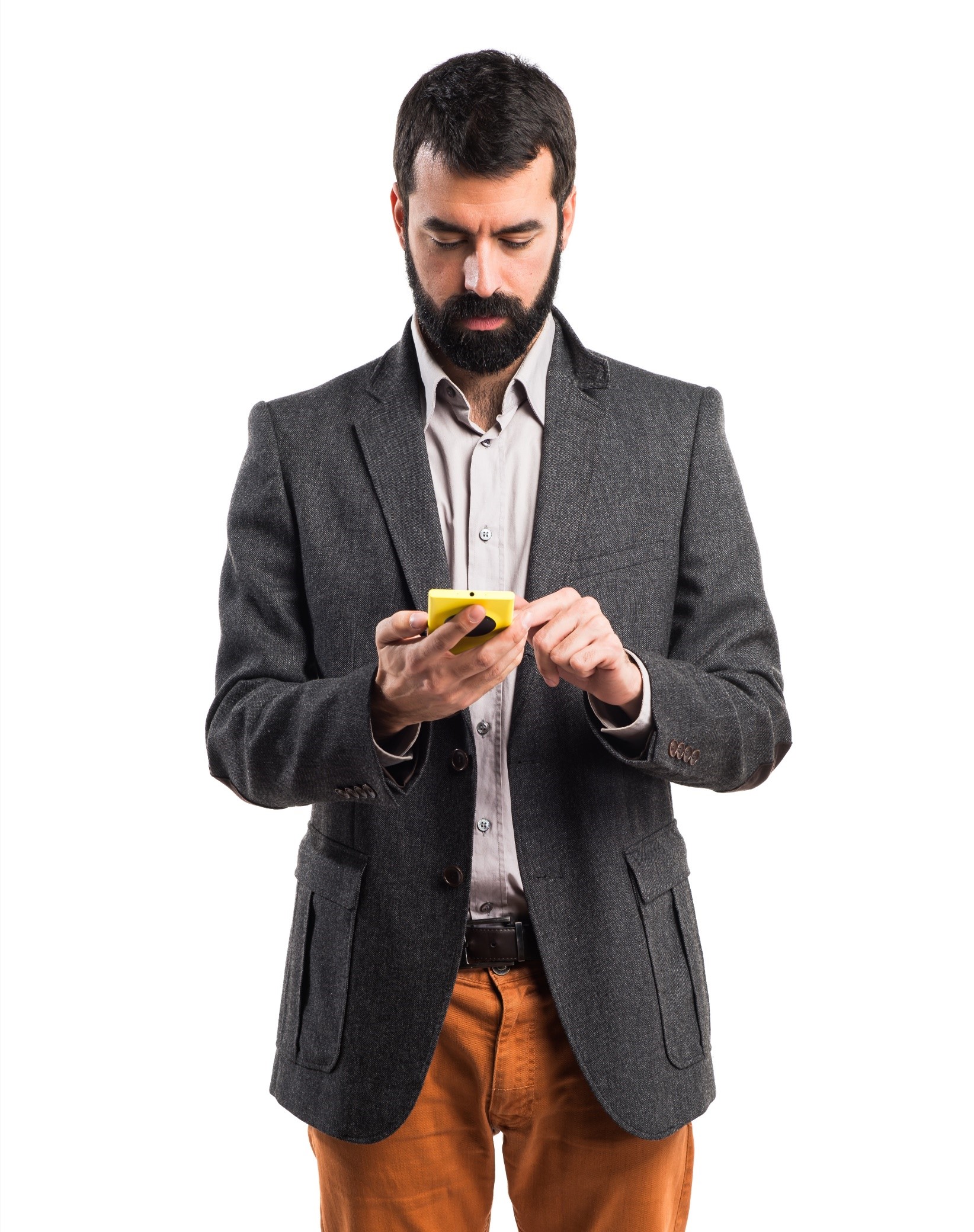 Homem usando celular